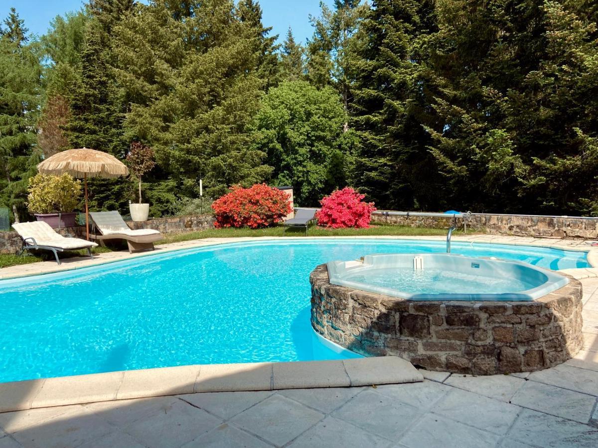 Manoir De Chantemerle Sainte-Fortunade Экстерьер фото